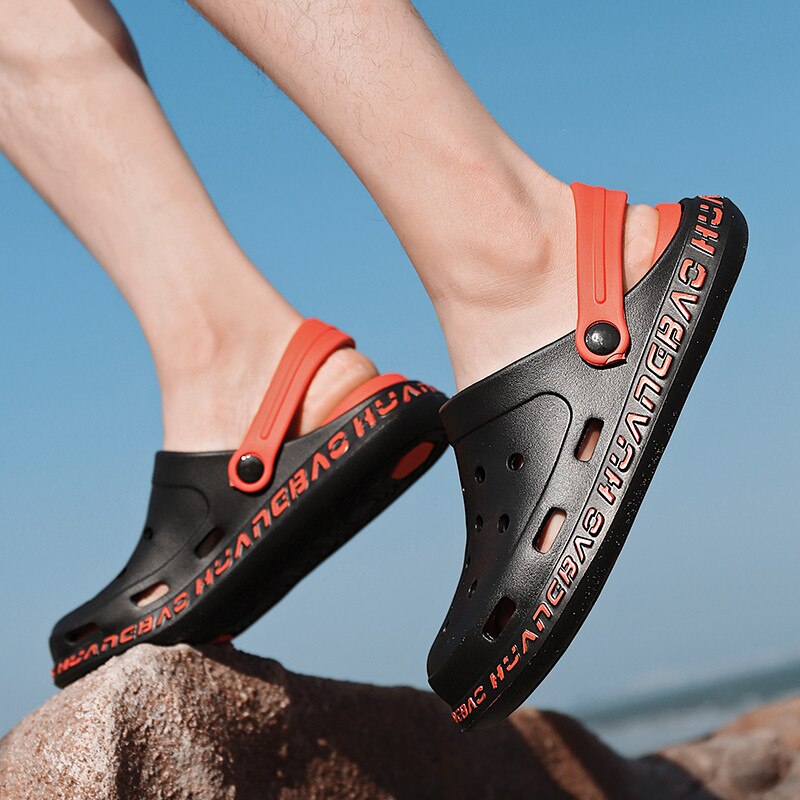 Män sandaler tofflor sommar strand män skor bekväma lätta män sneakers billiga vattentofflor sandaler hane: Svart / 8