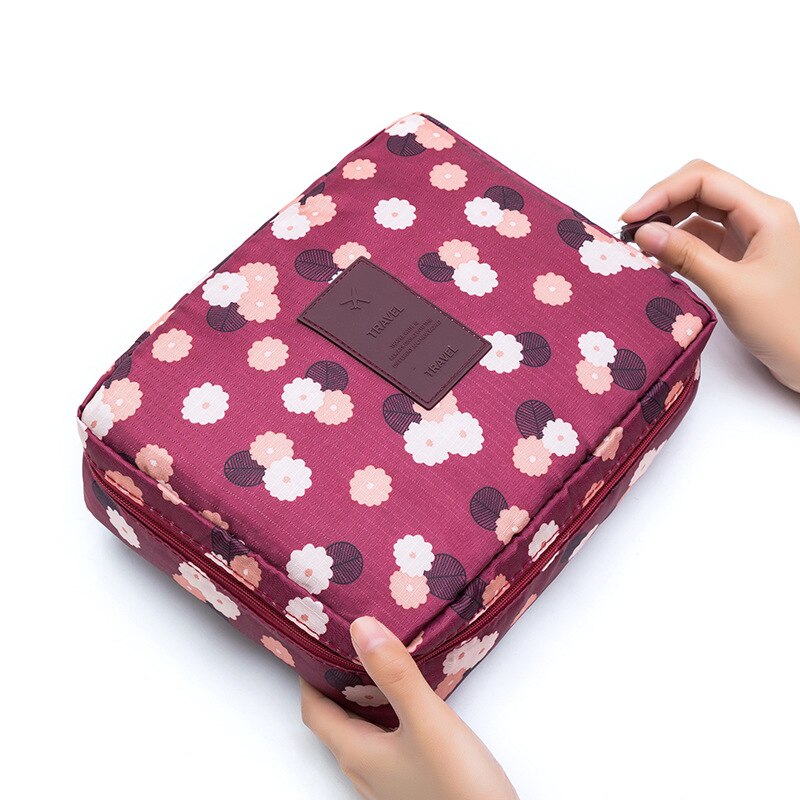 Waterproof Travel Makeup Large Capacity Storage Bag Men and Women Travel Portable Wash Cosmetic Bag Travel Accessories: WineRedHua