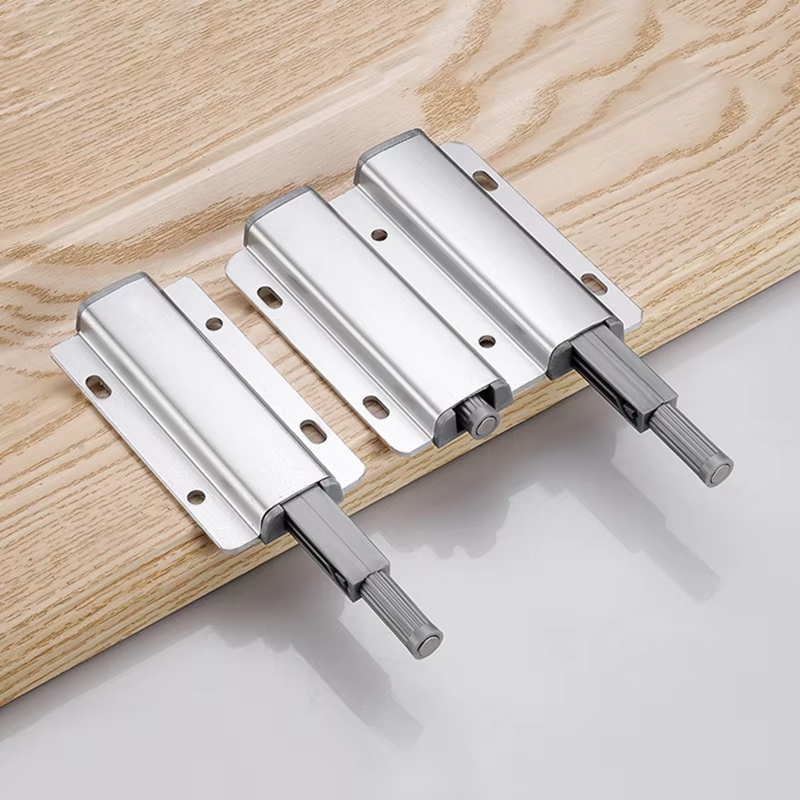 Magnetiske trykklåser til skap, trykk-til-åpne-skapbeslag, trykk-berøringslås, kjøkkendørlåser til møbler: misligholde tittel