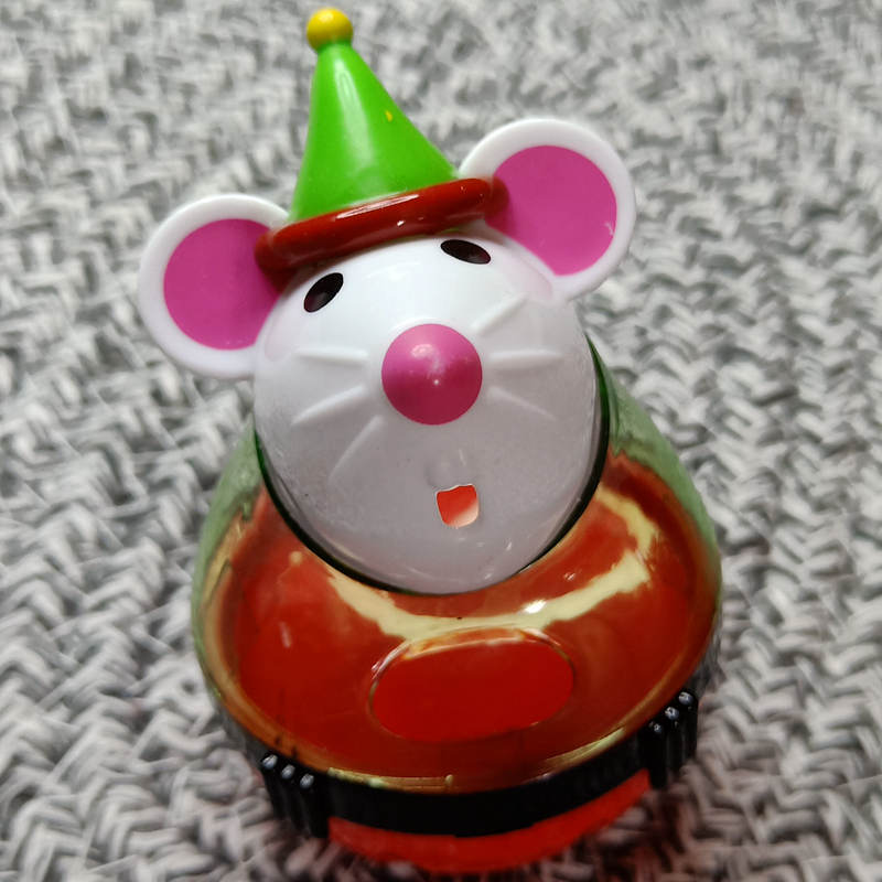 MPK – jouet d&#39;exercice pour chat, pour les chats affamés et gras, mangeoire pour contrôler la consommation de nourriture tout en encourageant l&#39;exercice: Rouge