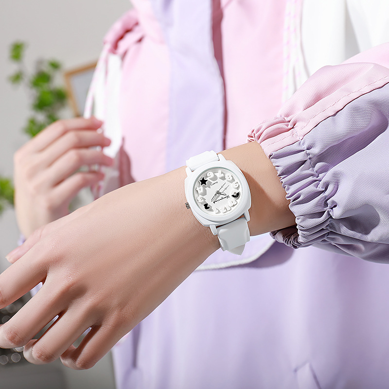 Reloj de mujer con esfera árabe 3D de , relojes cuadrados con banda de silicona de Color caramelo