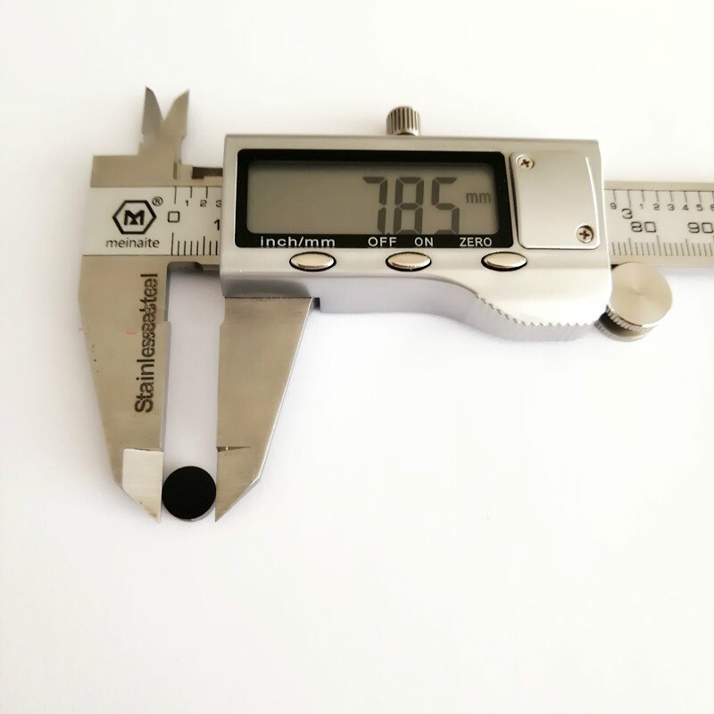 7.9*3.0Mm Filter Lens Black Optical Glass Hb700 Rg695 Front Cut-Off Infrared High Transmittance