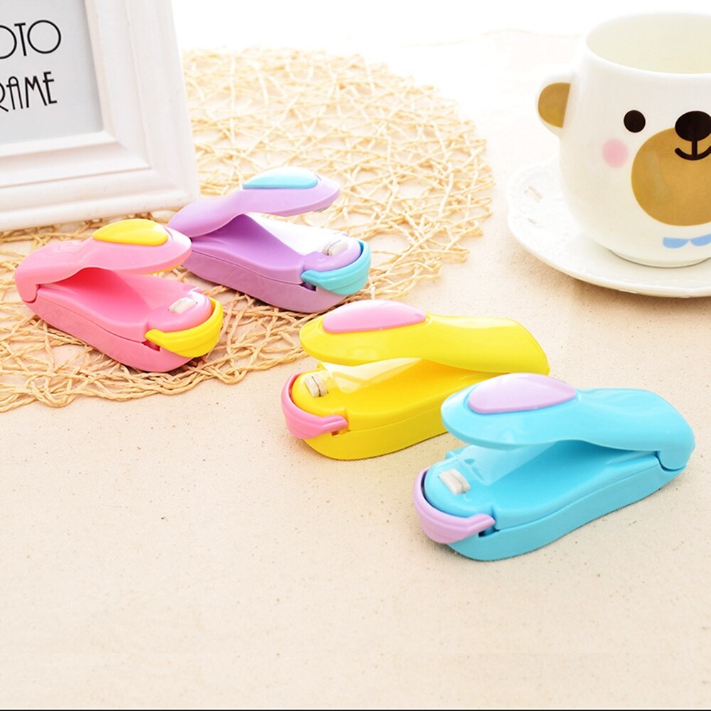 Portable Mini Heat Sealing Machine Plastic Bag Smart Sealer Machine Vacuum Food Bag Sealer Clip Clamps For Bags Kitchen Gadget