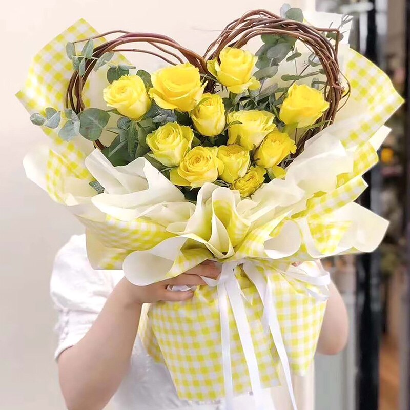 Flores artificiales de mimbre en forma de corazón, ramas de sauce Natural, Material de embalaje circular artesanal, decoración de boda y Navidad hecha a mano