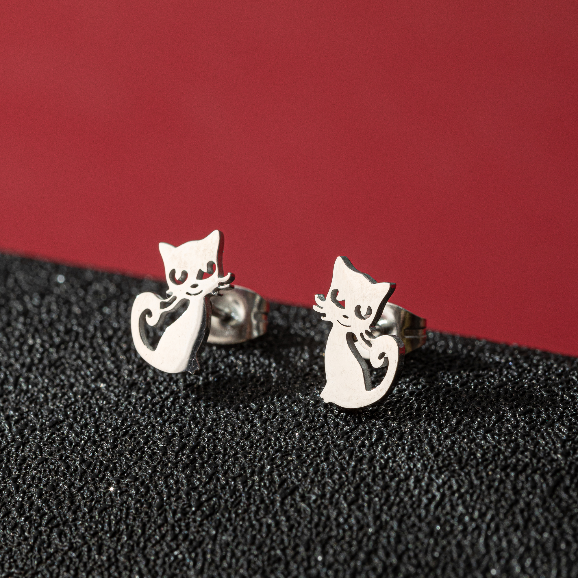 Jisensp 1 paire de boucles d'oreilles chat Animal de dessin animé mignon en acier inoxydable chaton boucle d'oreille pour femmes filles bijoux drôles Oorbellen: Zinc blanc bleu plaqué