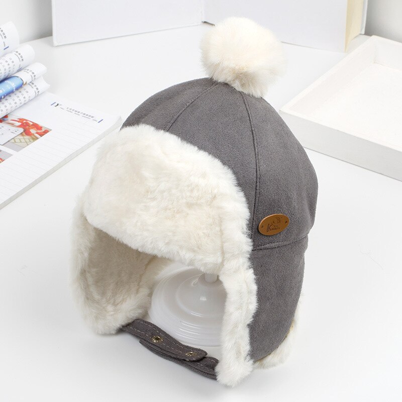 Suede Oorbeschermers Baby Hoed Bont Pompom Baby Jongen Meisje Beanie Leuke Verdikking Warm Pluche Cap Kinderen Hoeden: gray