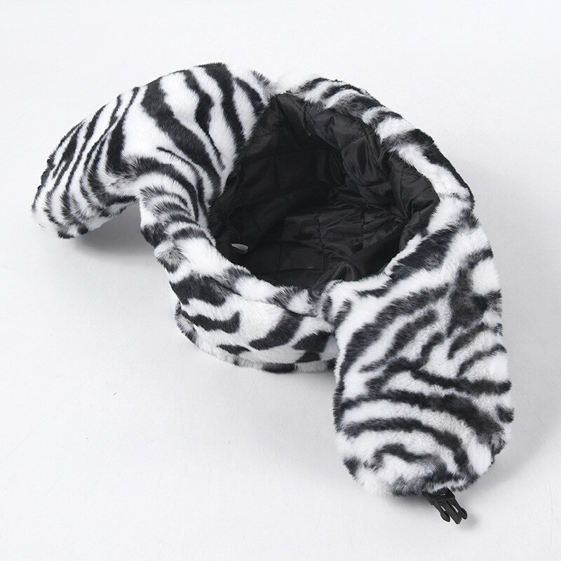 Sombrero de piel rusa para hombre y mujer, gorros de bombardero en blanco y negro, gorros con orejeras, gorros gruesos y cálidos de punto para exteriores, Invierno