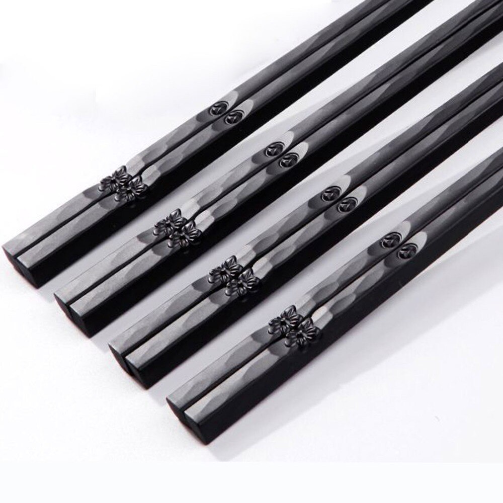 Un par de palillos chinos negros de aleación con flor de cerezo, antiadherentes, japoneses, para en casa y Sushi