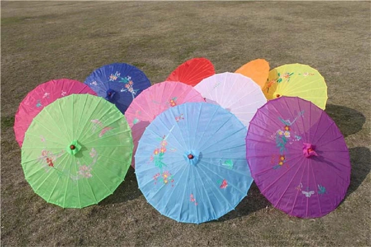 Paraguas de arte chino, sombrilla de seda con marco de bambú para boda, de cumpleaños, novia, dama de honor, de flores pintadas a mano, 1 piezas