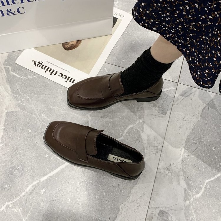 Zapatos coreanos de estilo británico, zapatillas informales combinables con tacones para mujer, mocasines de otoño con piel de punta cuadrada y boca baja