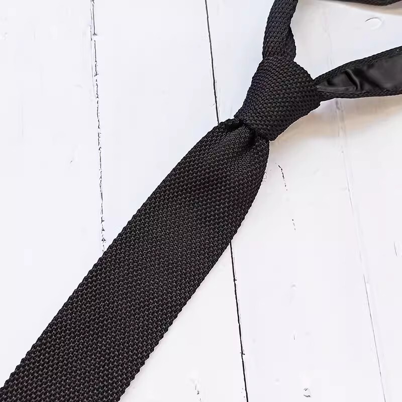 Jednokolorowe krawaty z dzianiny w kolorze khaki dla mężczyzn 6CM Wąskie brytyjskie krawaty na szyję dla kobiet College Student Knitting Neck Tie Cravat: Black