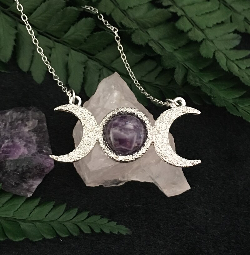Verzilverd Triple Maan Ketting, Vrouwelijke Heks, Godin Hecate,Triple Maan, Godin Ketting, witchy Sieraden, Celestial: Amethyst
