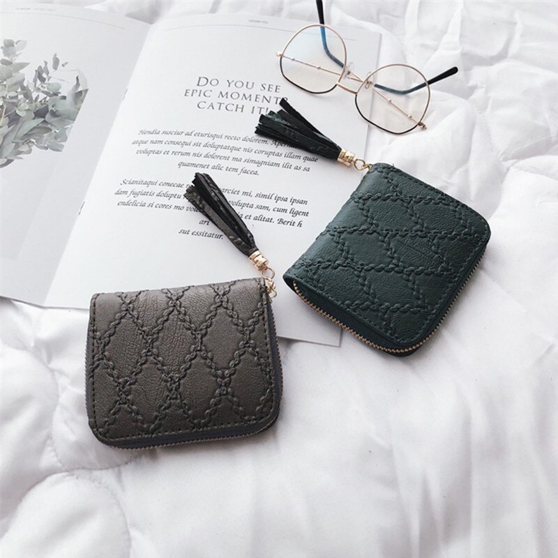 PURDORED 1 Pc Jahrgang Frauen Kurze Karte Halfter Quaste Dame Solide Geschäft Bank Karte fallen Kredit Ich würde Reisepass Abdeckung Karten brieftasche