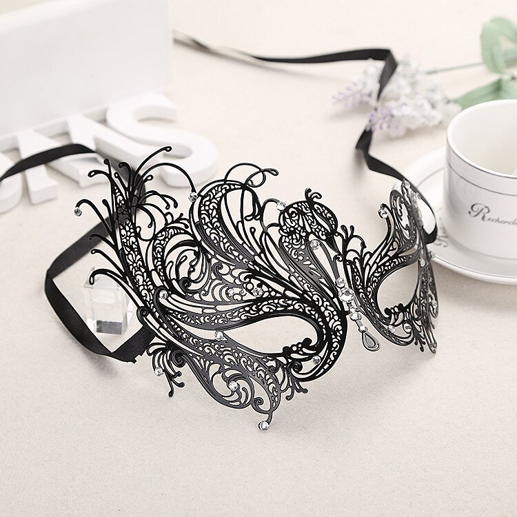 Luxury Phantom White Metal Venetian Party mask halloween Masquerade Swan Rhinestone Eye Mask