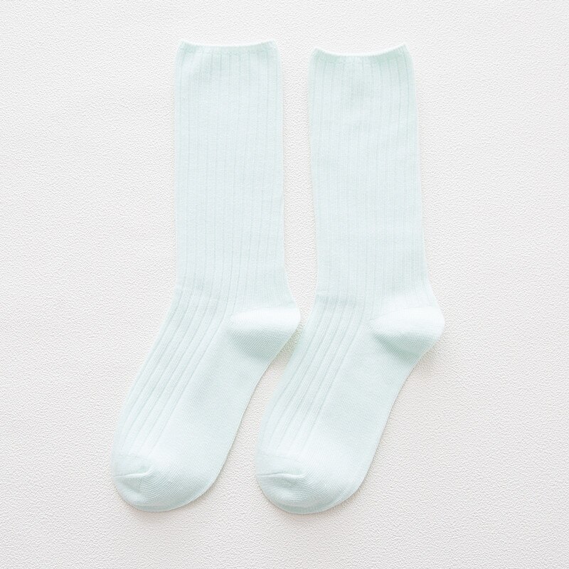 3 Piars/Lot Autumn/Winter Women Socks Colorful Breathable Cotton Socks Deodorant for Outdoor Activities: Green