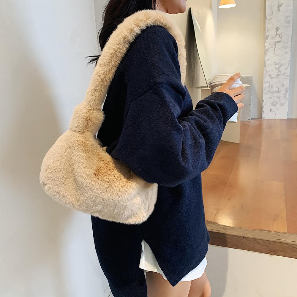 Plush Soft Underarm Shoulder Messenger Bag Shoulder Fluffy Casual Soft Crossbody Bags Women Totes Bags Clutch Bag