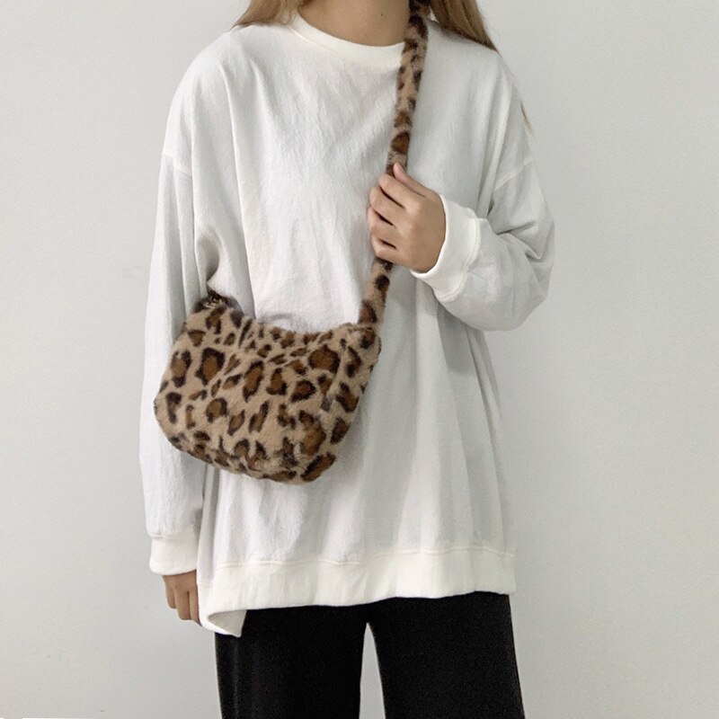 Luipaard kleine crossbody tassen voor vrouwen vintage pluizige bont dames schoudertas mini sac a main femme handtas bolsas: Bruin