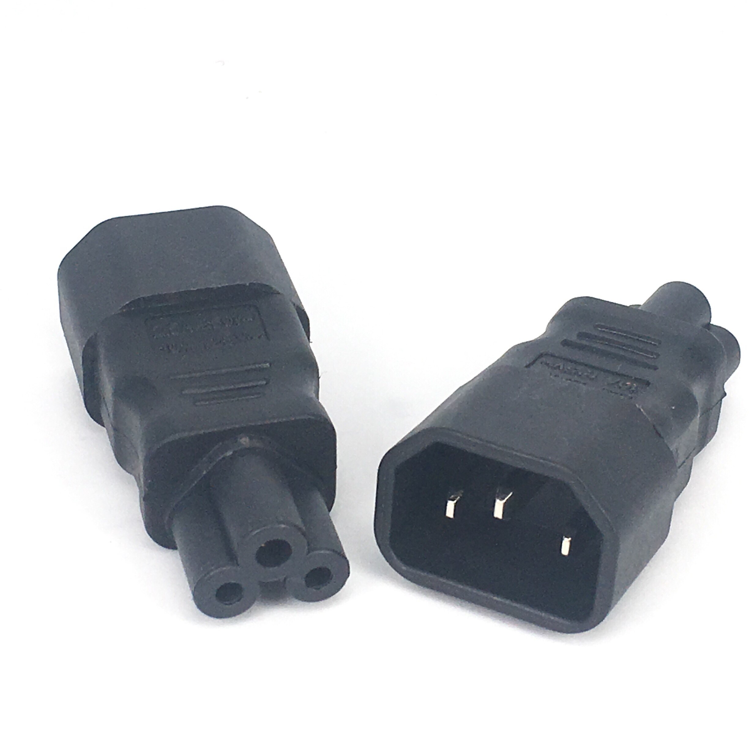 IEC 320 C14 3-Pin Male Naar C5 3-Pin Female Power Plug Converter Adapter