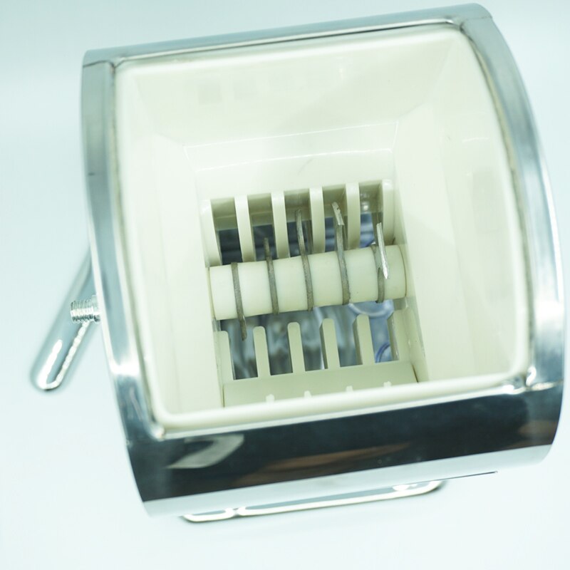 Stainless Steel Ice Crusher Mini Ice shavers Chopper Manual Snow Cone Smoothie Maker Ice Block Breaking Machine slush machine