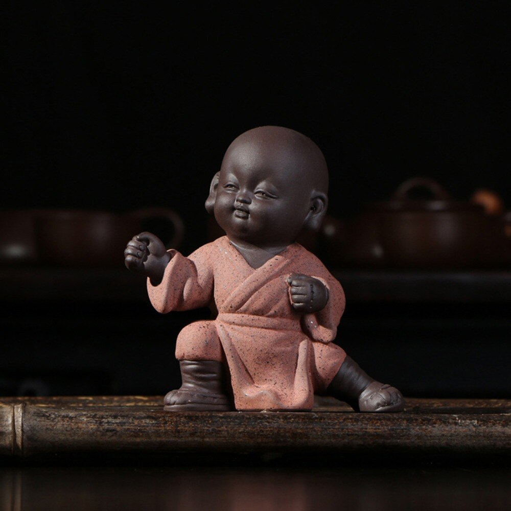 Chinois Kung Fu thé animaux petit bouddha Statue thé animal décor de bureau beau bouddha petit moine violet sable thé animaux thé accessoire