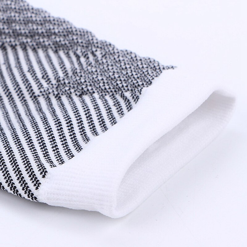 1Pair Foot Sleeves Magnetic Foot Support Compression Ankle Brace Socks Relieves Plantar Fasciitis Heel Pain Socks