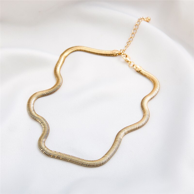 17Km Trendy Goud Kleur Snake Collier Voor Vrouwen Mannen Punk Multilayered Collier Sieraden