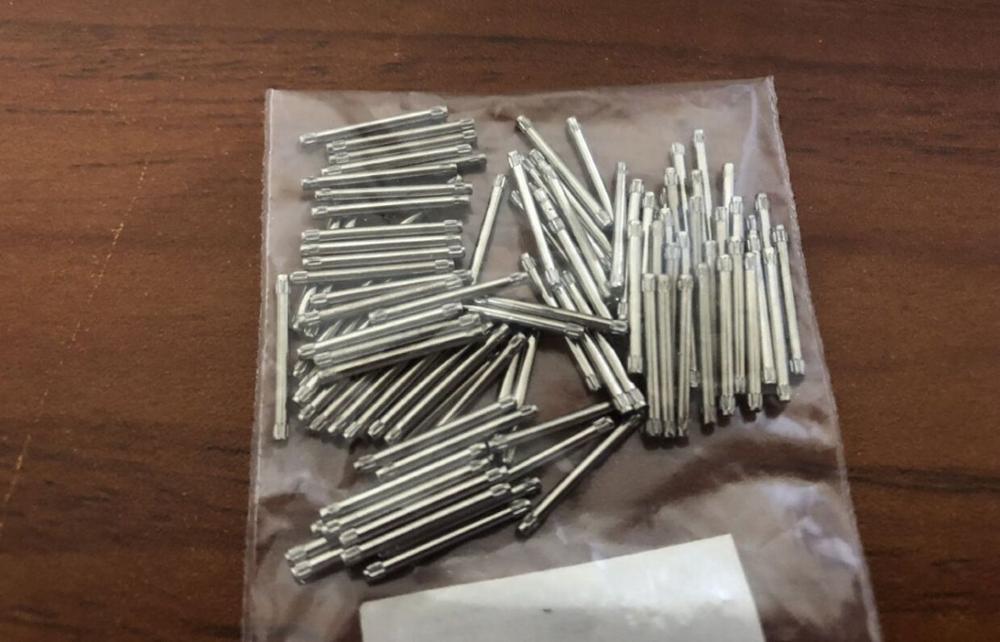 Sortiment  of 100 st dubbla räfflade stift ersättning för armband för klockarmband välj storlekar