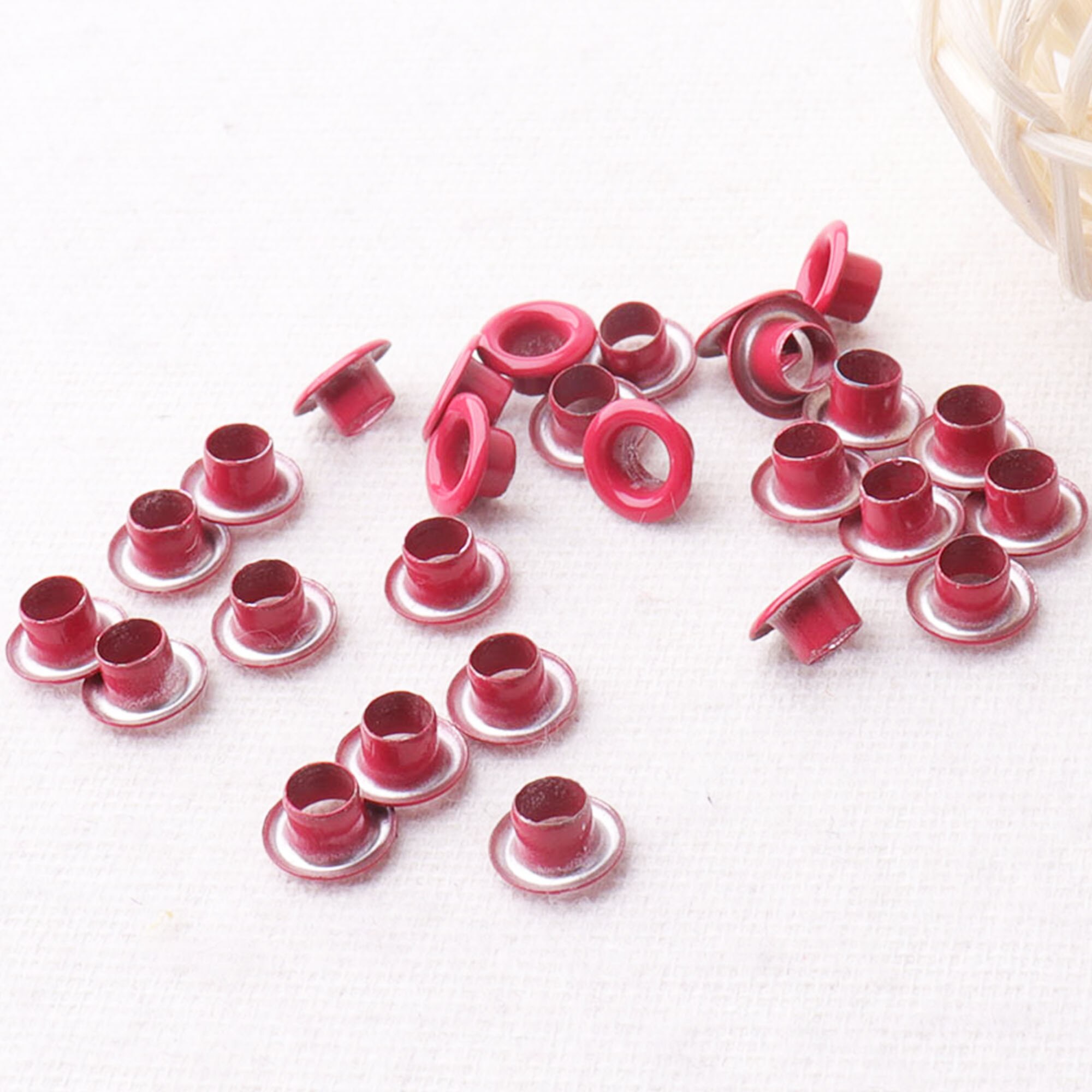 100 pcs Red Metal Eyelets Grommets With Washers Eyelets Great for Clothes Leather Canvas bag Shoe eyes-1/8"(3mm)