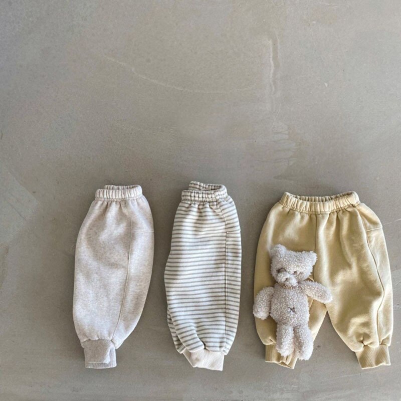 Winter Neue Baby Warme Gestreiften Hosen freundlicher Baumwolle Schlauch Plus Samt Baby lässig Hosen Jungen Mädchen Harem Hosen Kleinkind kleidung