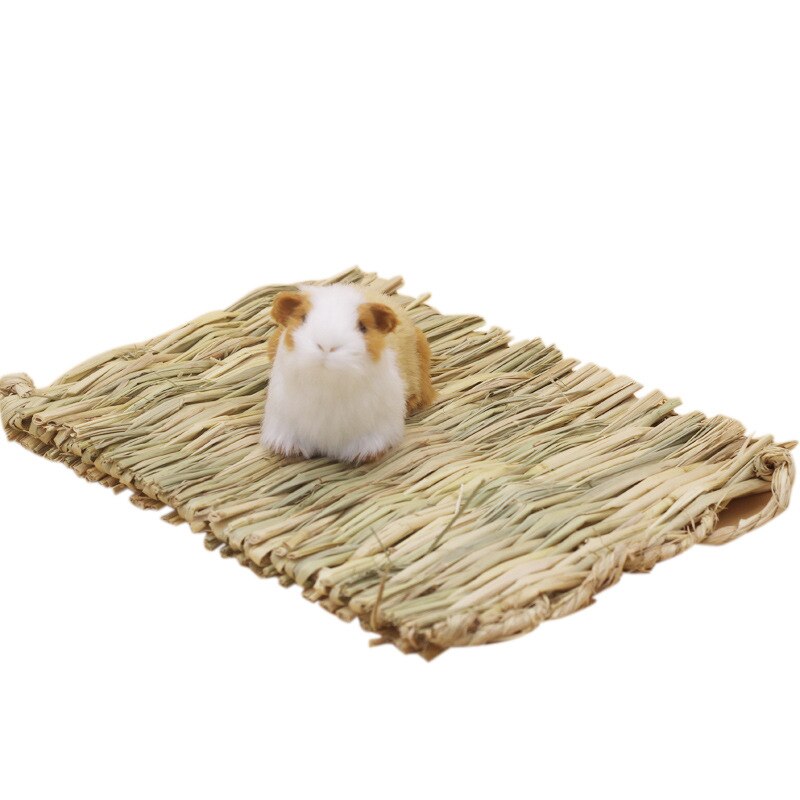Hamster Grass Mat Pet Rabbit Chew Mat Toy Small Animal Rat Guinea Pig Interesting Pet Toys Woven Bed Mat for Small Pets: S