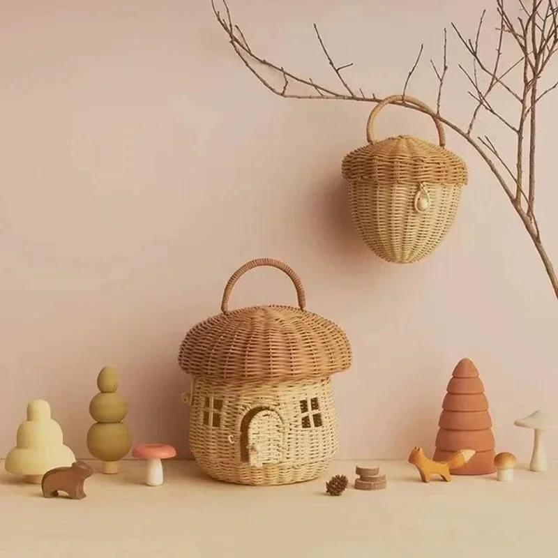 Panier décoratif en forme de champignon fait à la main, paniers tissés en rotin, décoration de chambre de filles, panier de pique-nique pour enfants, accessoires de photographie