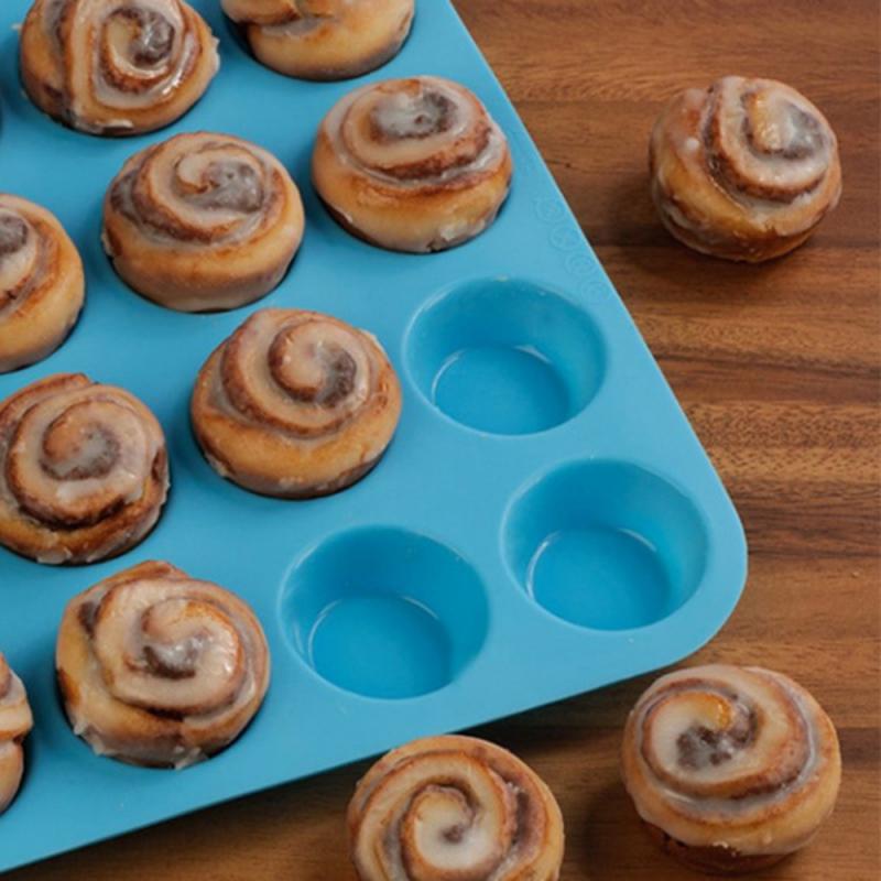 Mini Muffin Mold 24 Holes Silicone Round Mold Non-Stick Pudding Steamed Cake Mold DIY CupcakeCookiesFondantBakingPan Baking Tool