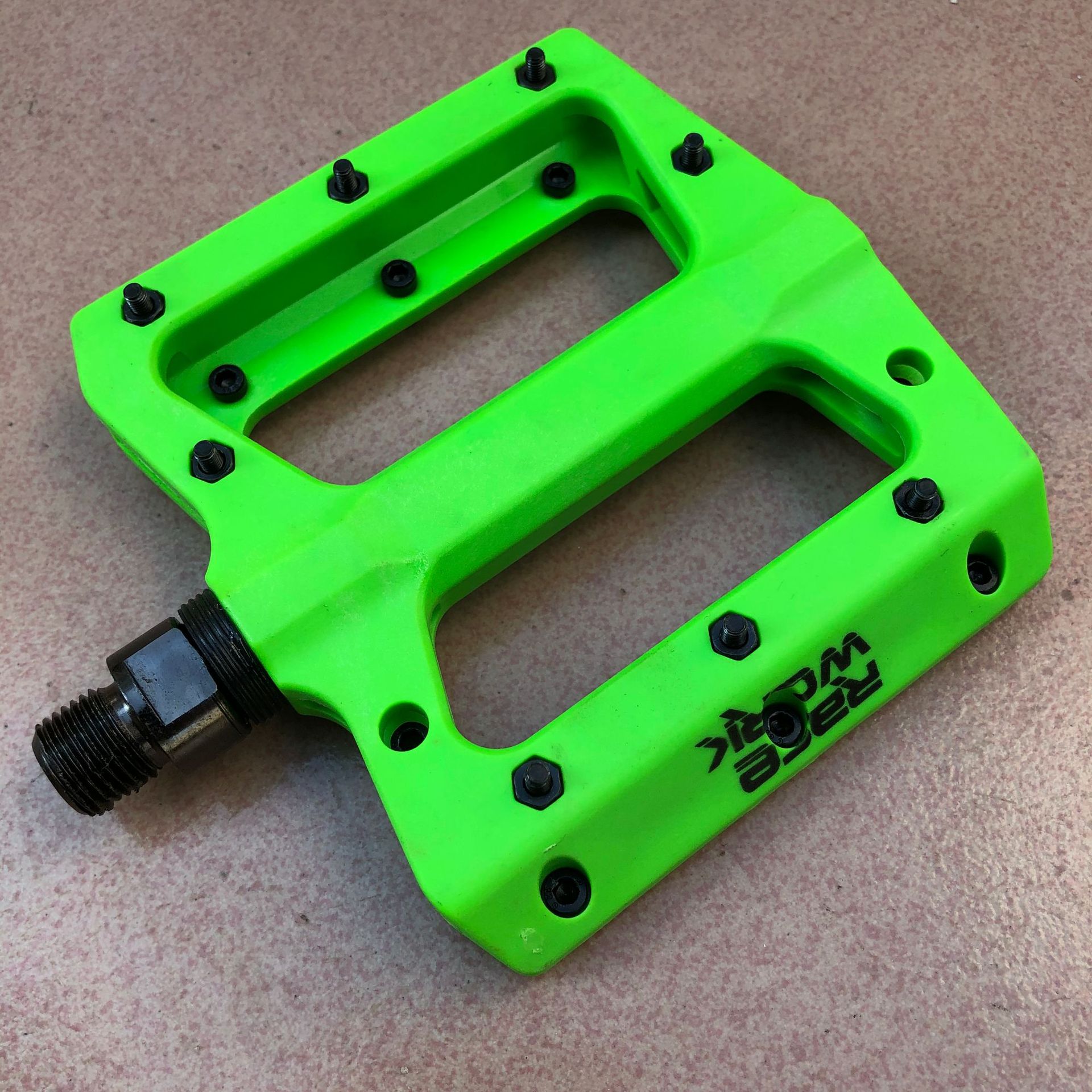 Fixed gear bicycle pedal nylon non-slip foot pedal plastic