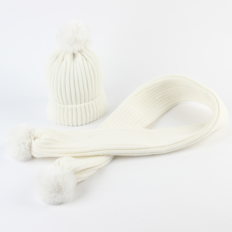 Geebro børnehue og tørklæde sæt vinter varm strikket slouchy beanie hat med pels pompon til drenge og piger dobbelt pompon tørklæde: Hvid