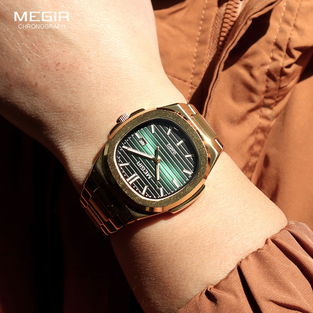 MEGIR Klassische Herren-Kleideruhr mit goldenem Edelstahlband, ovales grünes Zifferblatt, wasserdichte Quarz-Armbanduhr mit leuchtendem Zeiger