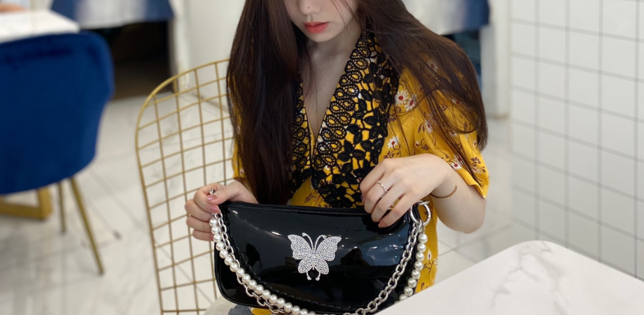 women's bag pearl patent small zipper girl messenger shoulder bag chain baguette female vintage cute bag klii35923