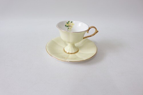 Kinesisk tekopp set porslin miljövänlig enkel liten keramisk kaffekopp set tefat sked porslin xicara drinkware: Gul
