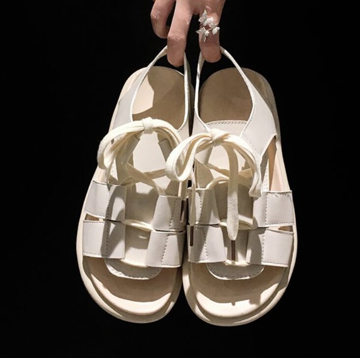 Kvinnor platå sandaler skor kvinna dam sommar kvinnliga platta klackar lädersandaler utomhus strandsko: Beige / 7.5