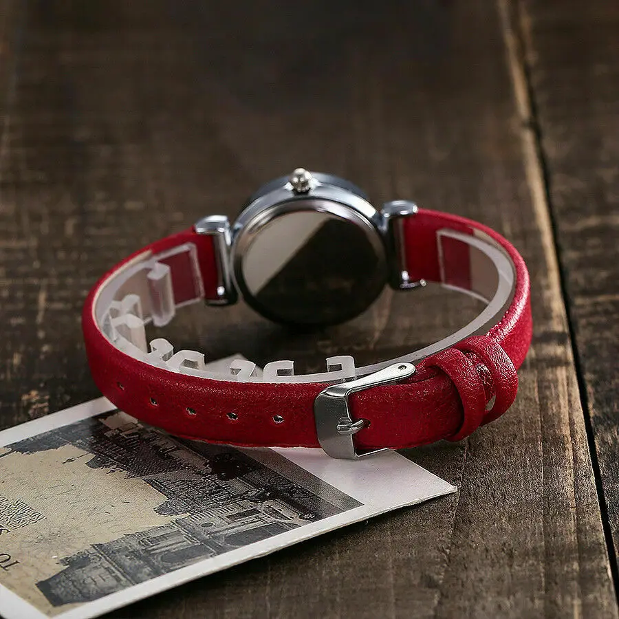 Klassieke dameshorloges Zwart Rood Casual quartz lederen band Bandhorloge Retro ronde analoge klokhorloges voor dames