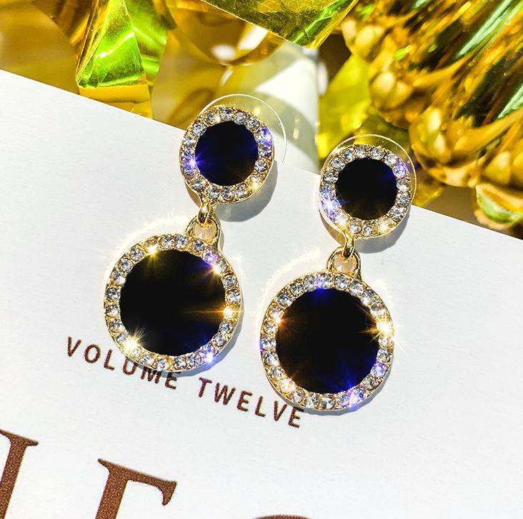 Stud Earring Small Fresh And Simple Earrings Temperament Ladies Rhinestones Circle Women's Earring Jewelry Accessories Oorbellen: Yuan