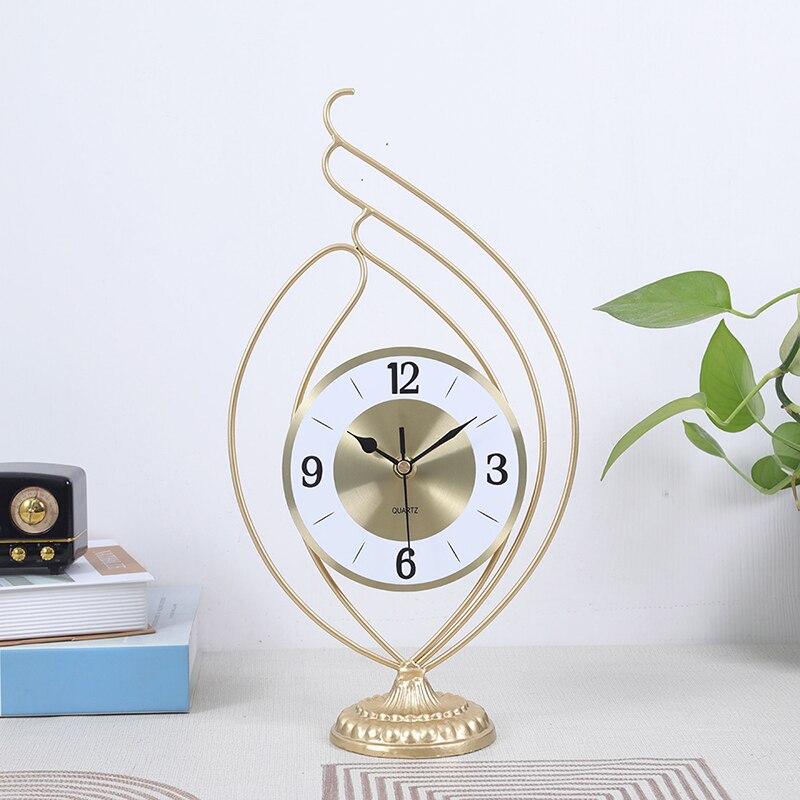 ZGXTM Golden Iron Desktop Clock Desktop Clock Desk Clock Living Room Study Pendulum Clock Desktop Ornament