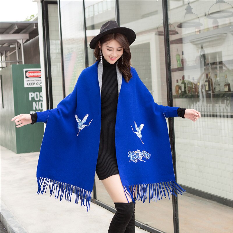 Dames sjaal borduren rode kraanvogel warme kwastjes poncho met mouwen wintersjaal cape voor dames dikke mantel
