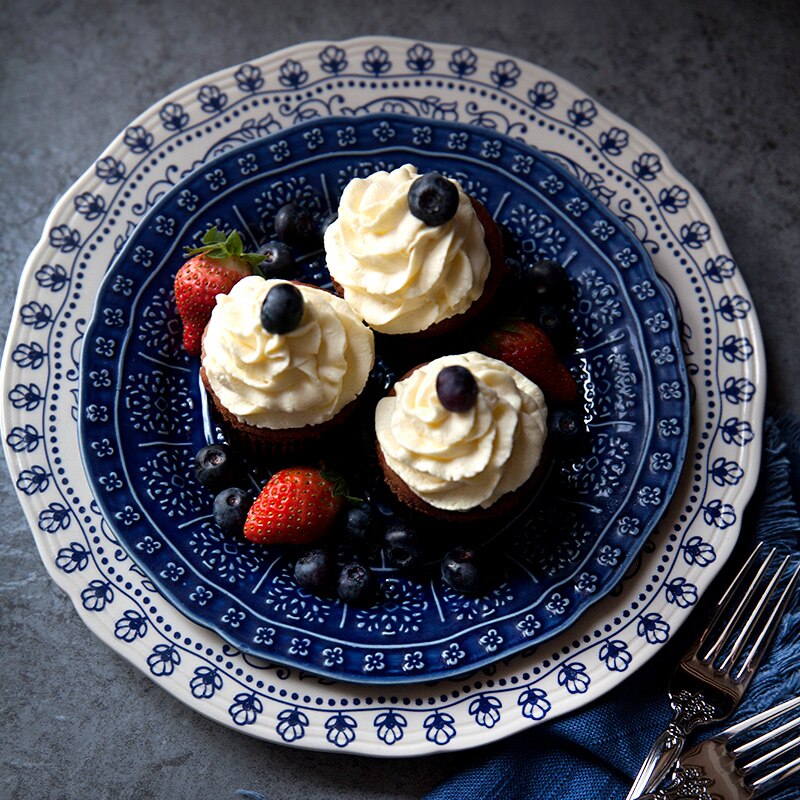 Dishes and plates Blue embossed flower dinner plate and coffee pot