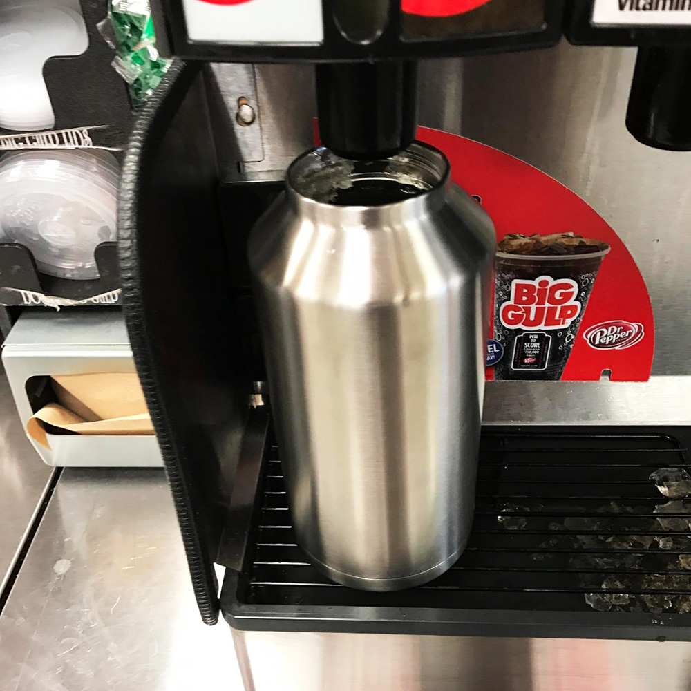 UPORS 64 OZ Homebrew Beer Growler 304 Stainless Steel double wall vacuum insulated Water Bottle Home Brew Beer Growler Bottle