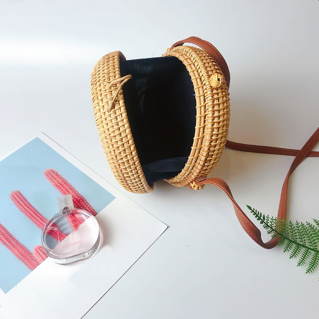 Vintage Handmade Women Rattan Bag Straw Woven Shoulder Bags Women Summer Rattan Bag Handmade Woven Beach Circle Woving Bag