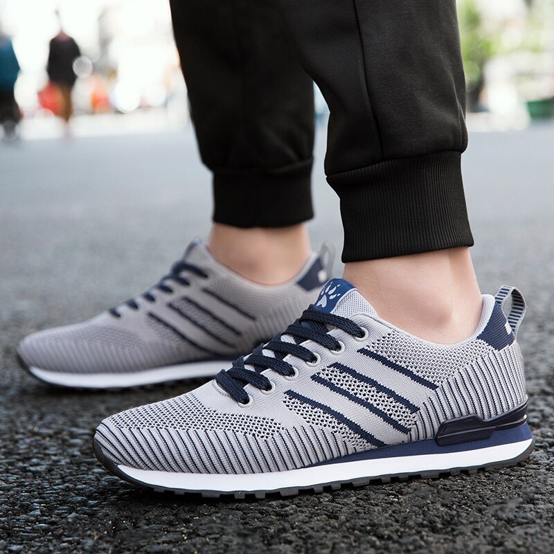 Men Golf Sneakers Outdoor Breathable Golf Shoes Gray Black Sport Sneakers for Male Low Top Soft Grass Golf Shoes Athletic