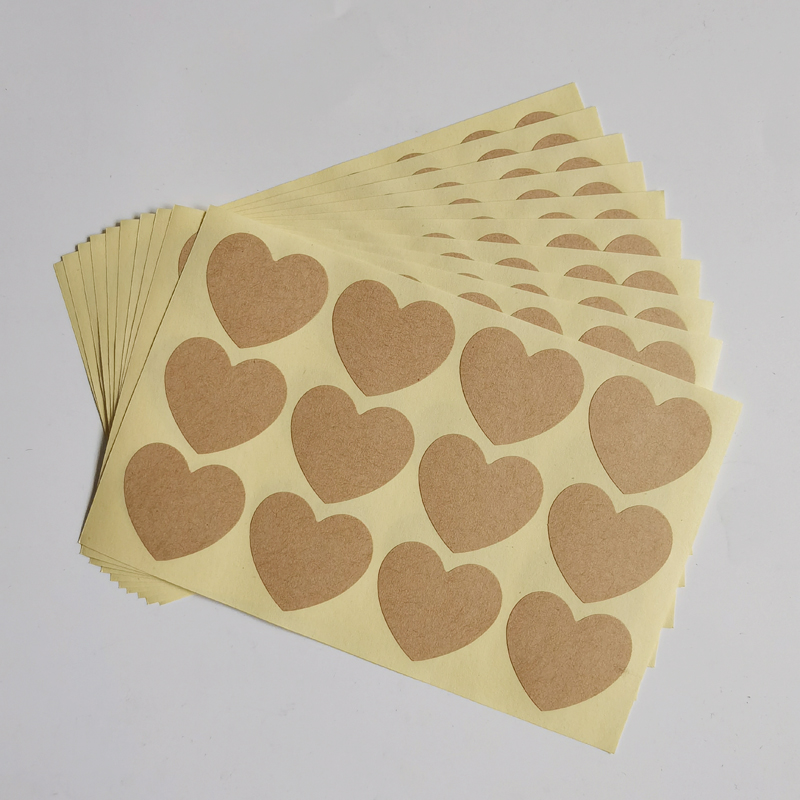 120 stuks 35 mm breed hartvorm bruin kraftpapier effen blanco stickers voor doe-het-zelf gebruik afdrukken schrijven