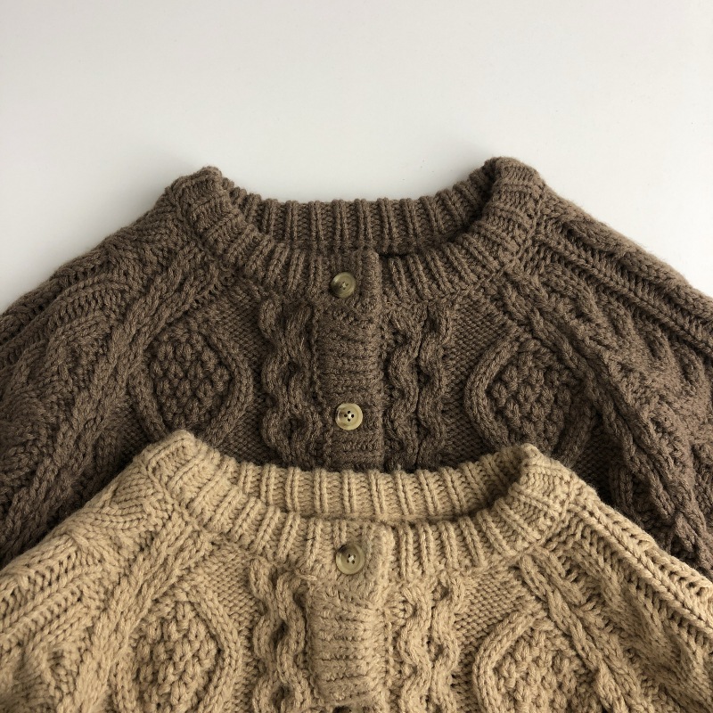 Stile coreano nuovi bambini invernali maglioni lavorati a maglia Cardigan tinta unita cappotti bambini bambini addensare maglioni Casual maglioni