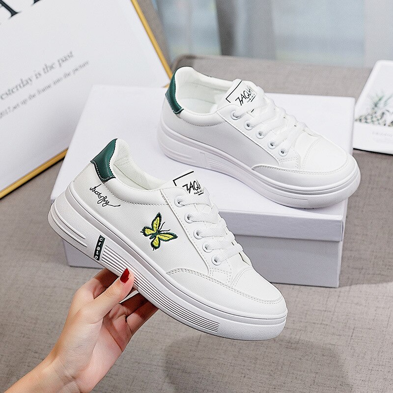 Small white shoes versatile flat bottom embroidered butterfly white shoes net red board shoes
