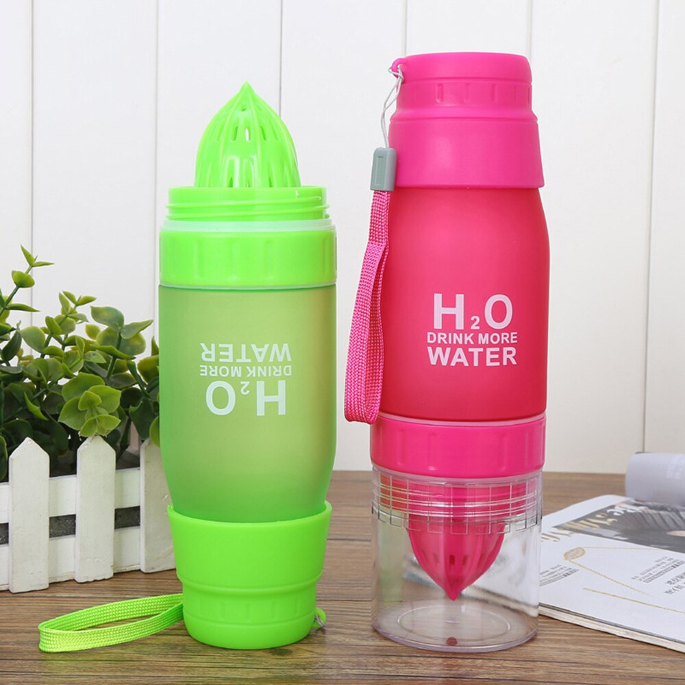 800ml High capacity Water Bottle Lemon Juicer Bottle Fruit Squeezer Infuser Orange Lemon Press Juicer Running Plastic water